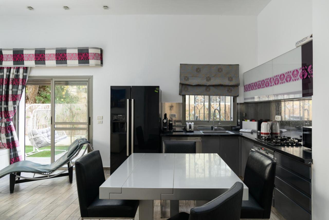 Family Apt & Private Garden Near By Feelhome *